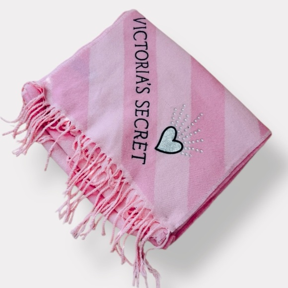 Victoria's Secret Heritage Stripe Scarf Sparkle Heart & Signature Pink - Picture 4 of 4